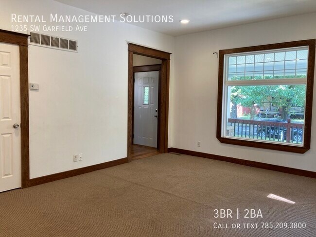 Foto del edificio - 1235 SW Garfield- 3 BED/2 BATH