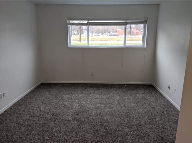 Foto del edificio - 3621 Dalewood Ave SE
