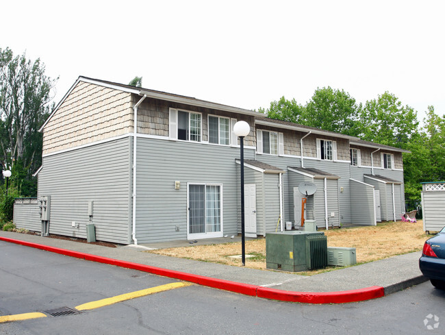 Building Photo - Green Leaf Apartments