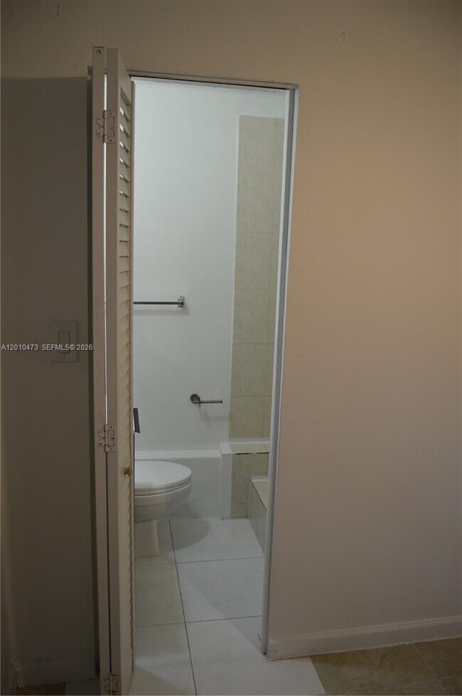 Foto del edificio - 931 NW 179th Terrace