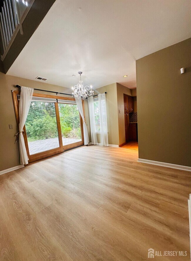 Foto del edificio - 222 Long Meadow Rd