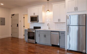 Building Photo - 15 Cranston Ave