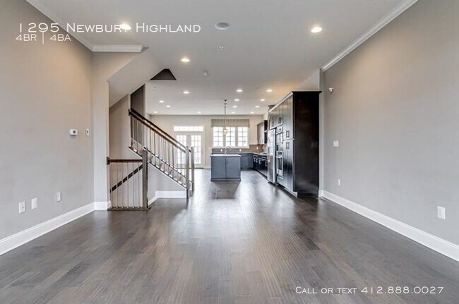 Foto del edificio - 4 bedroom 3.5 bath Newbury Highland!