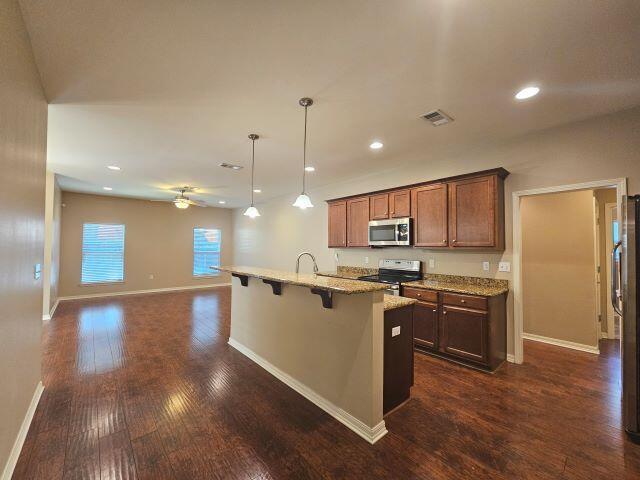 Foto del edificio - 1302 Cedar Ave S