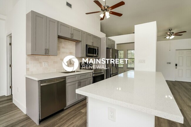 Foto del edificio - 4 Bedroom Pet-Friendly Home in LEHIGH ACRES, FL with Main Street Renewal
