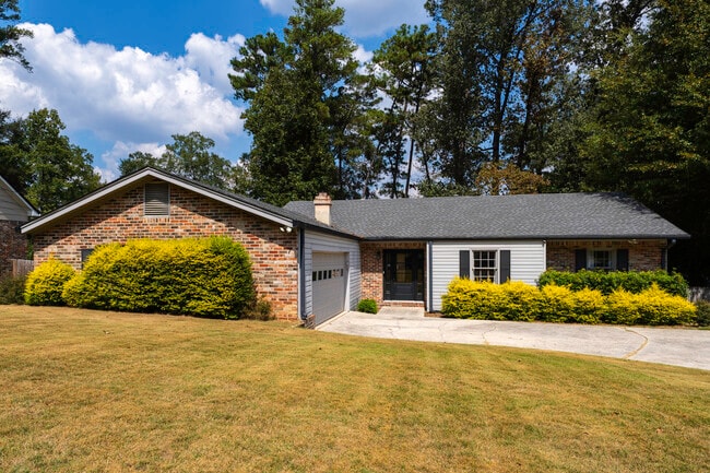 Building Photo - 3443 Heather Ln