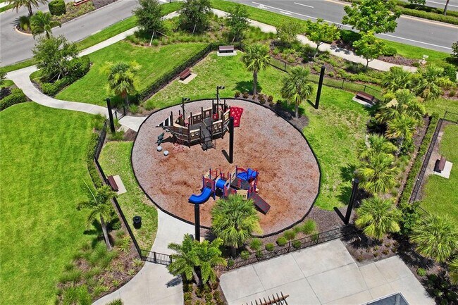 Foto del edificio - 6240 Fairmont Ln