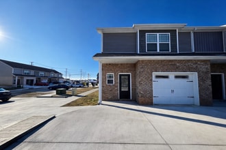 Building Photo - 331 Fallow Cir