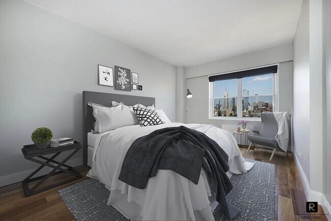 Foto del edificio - 60 E 8th St