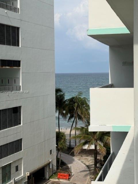 Foto del edificio - 3725 S Ocean Dr