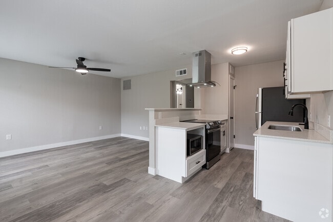 1BD, 1BA - Bishop Arts newly renovated units!