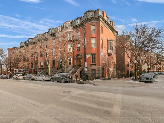 Foto del edificio - 484 Columbus Ave