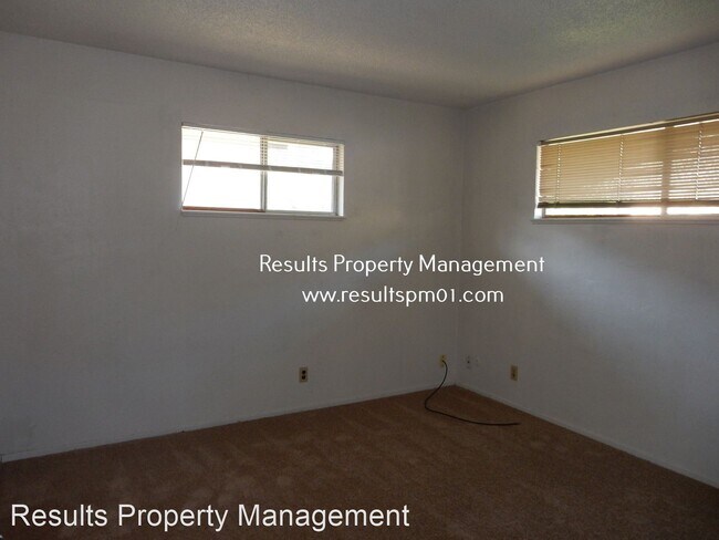 Building Photo - 2 br, 2 bath House - 5322 Castle St