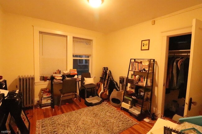 Building Photo - 2 br, 1 bath  - 155 Summer St Apt 3F