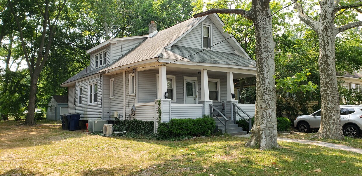 Foto principal - 107 Mansion Ave