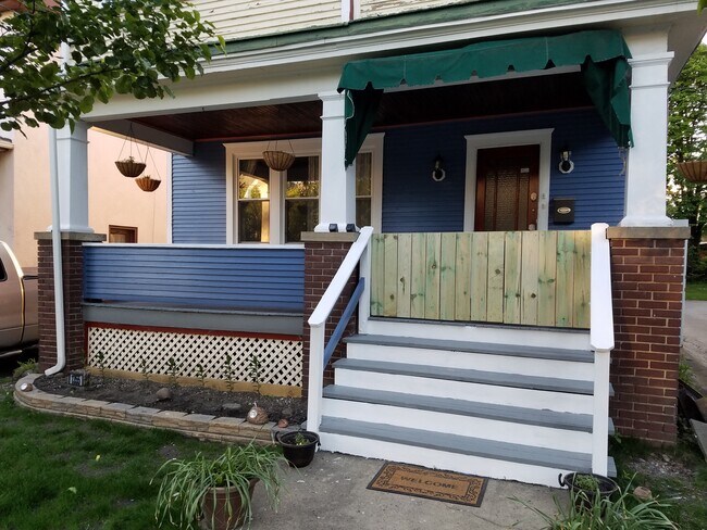 2 Unit rental property in a quiet safe neighborhood. Recently renovated. Heat and A/C in each unit! - 1355 Penn Avenue