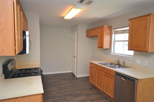 Building Photo - 812 Palo Duro Dr