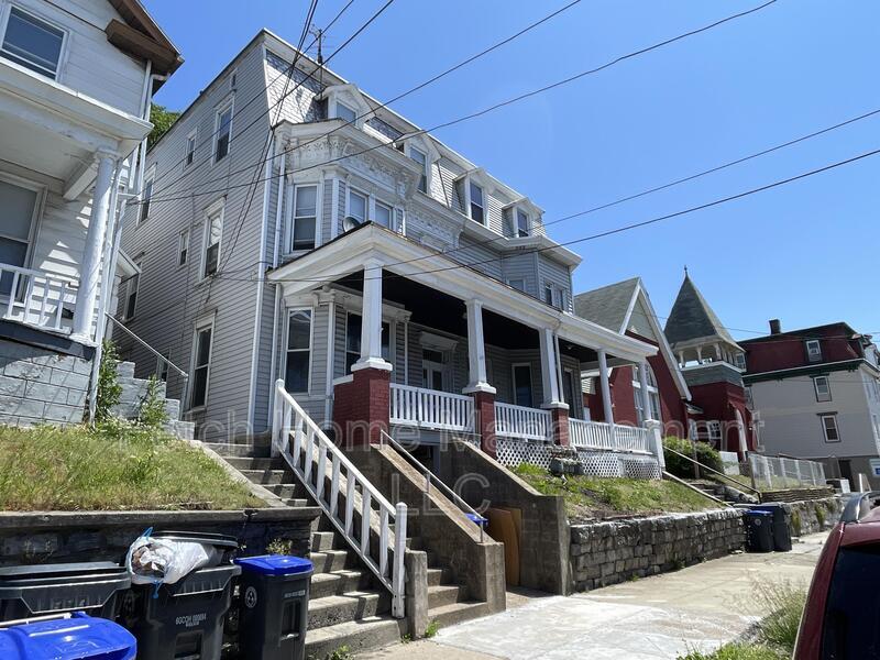 137 S 2nd St Unit 3, Steelton, PA 17113 Condo for Rent in Steelton, PA
