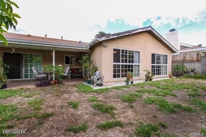 Primary Photo - 4 br, 2 bath House - 2265 Raleo Ave