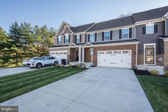 Building Photo - 250 Hidden Acres Ln