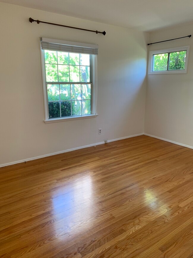 Dormitorio 1 - 10760 Russett Ave