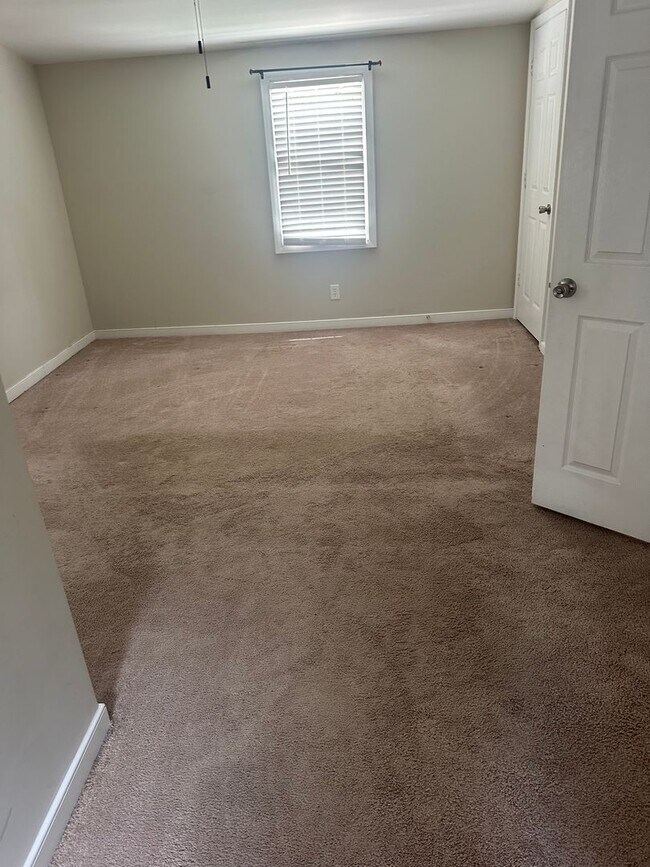 Foto del edificio - 903 Willow Lawn Dr