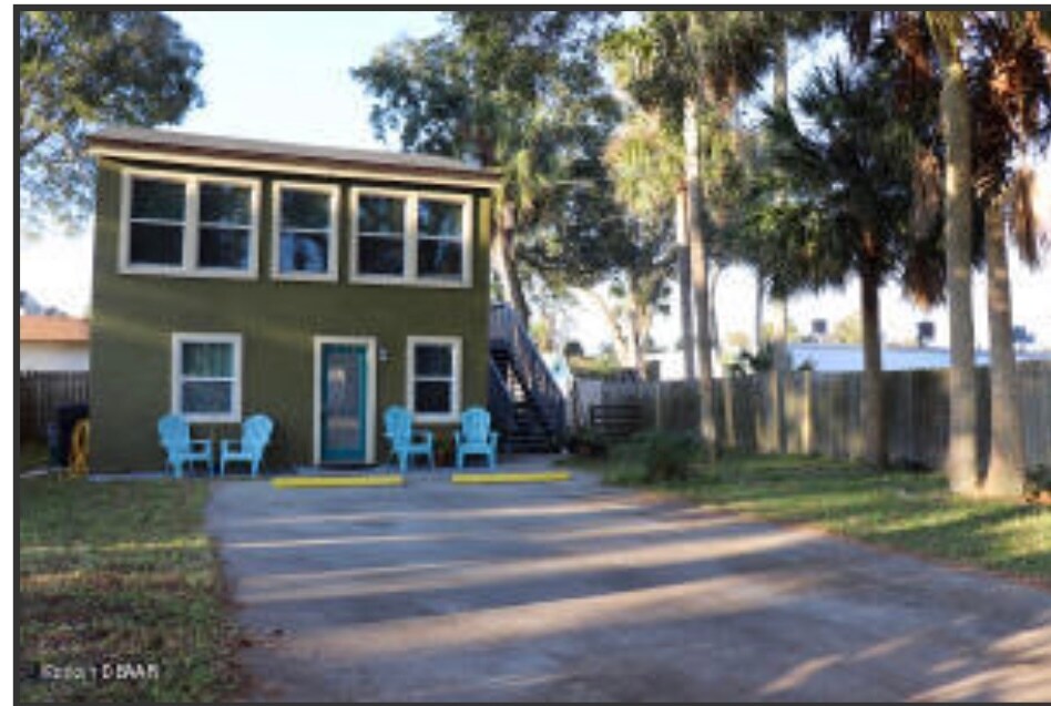 Outside - 338 Rutledge Ave