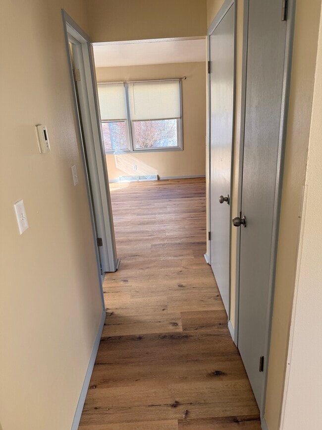 Foto del edificio - 12233 W Dearbourn Ave