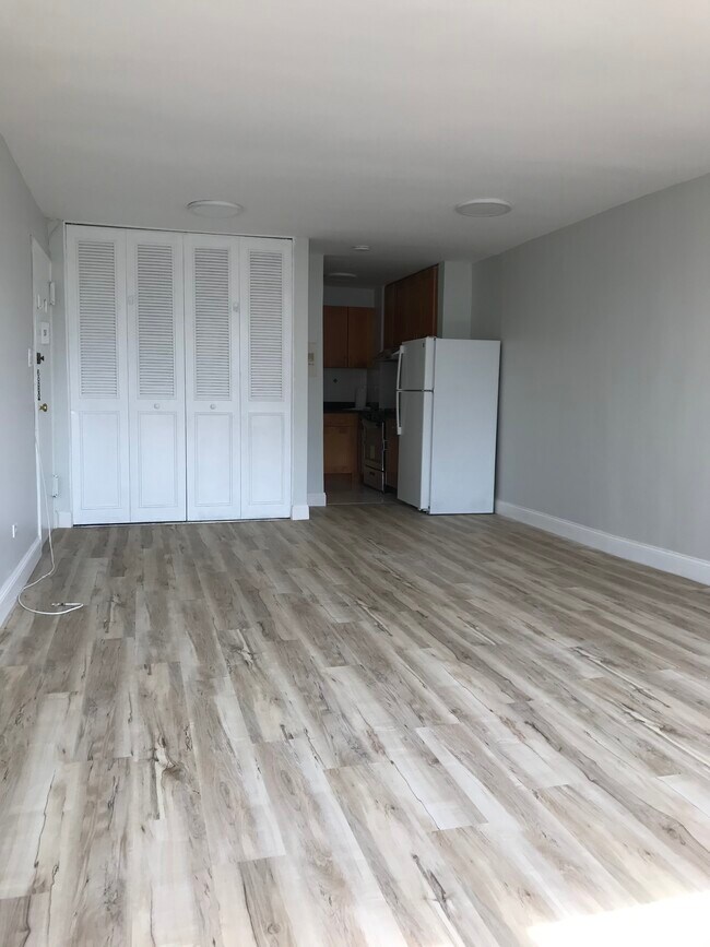 Building Photo - 3730 73rd St