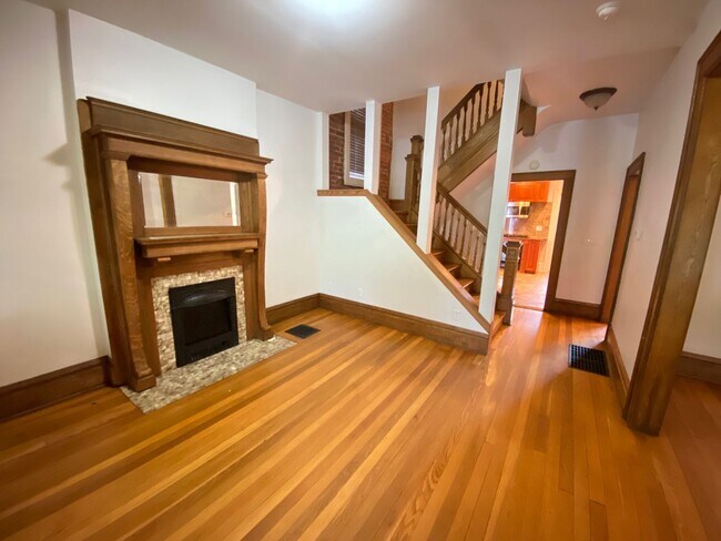 Building Photo - Dennison Ave 625 TNR