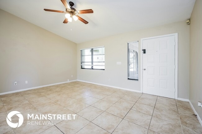 Building Photo - 108 Airview Ave