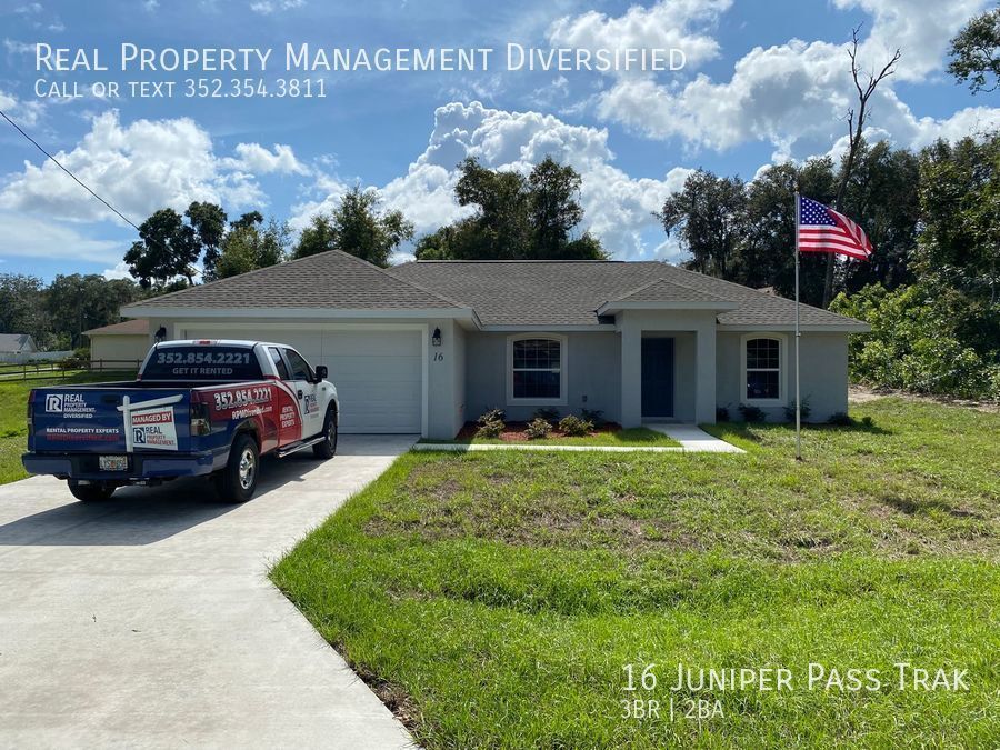 Foto principal - Custom Home - Desirable SE Ocala neighborh...