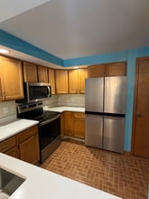 Building Photo - 142 Northwood Dr