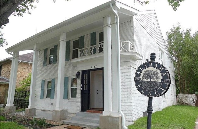 Foto del edificio - 2147 Sul Ross St