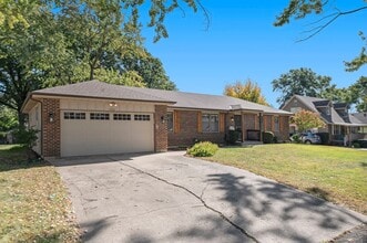 Building Photo - 5723 Halsey St