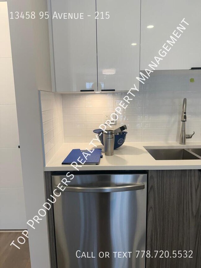 Building Photo - BRAND NEW 2 BEDROOM CONDO-SURREY