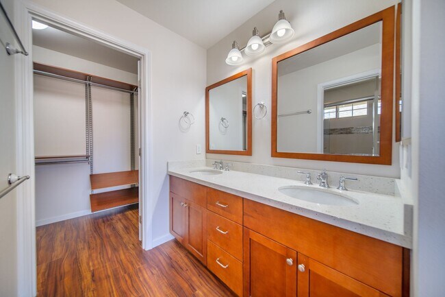 Foto del edificio - Unfurnished Kahoma Village Four Bedroom