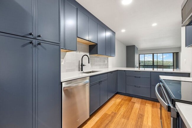 Foto del edificio - 4926 S Corbett Ave