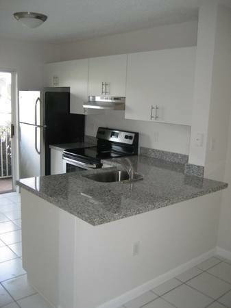 Designer Kitchen - 2575 SW 27th Ave