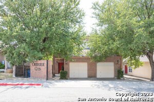 Foto principal - 7037 Tourant Rd