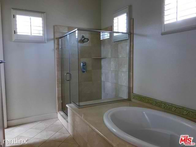 Building Photo - 6010 Celedon Crk