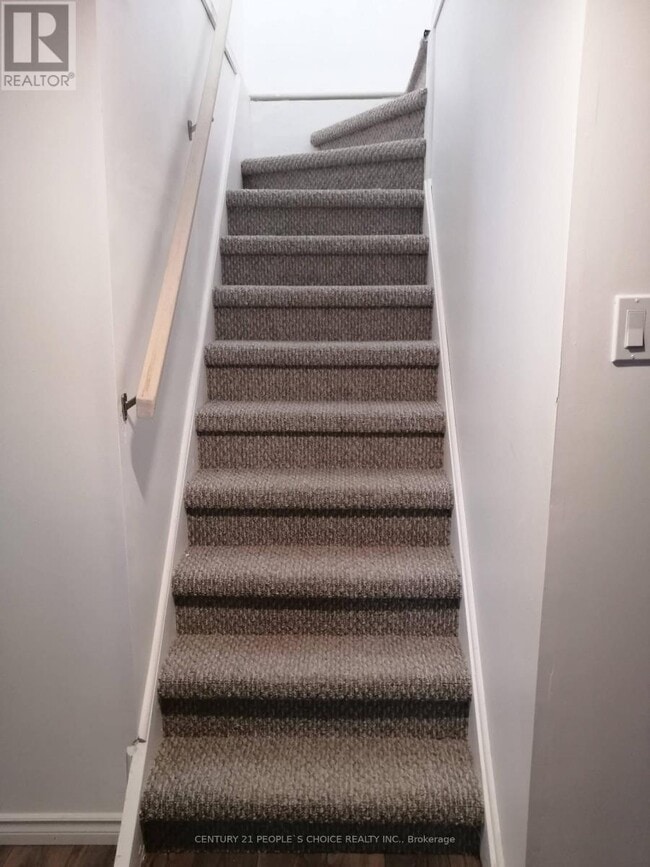 Building Photo - 6037 7th Line