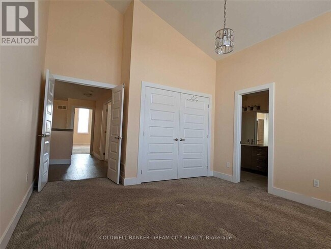 Building Photo - 1236 Medway Park Dr