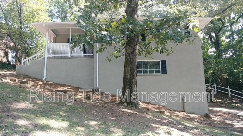 Primary Photo - 3011 Devon Rd