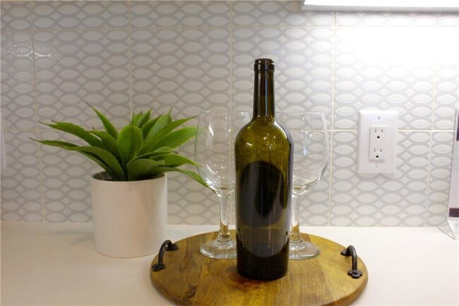 Foto del edificio - 1902 Moser Ave