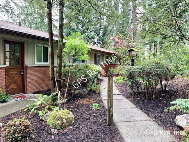 Building Photo - Single story 3 bedroom close to Microsoft
