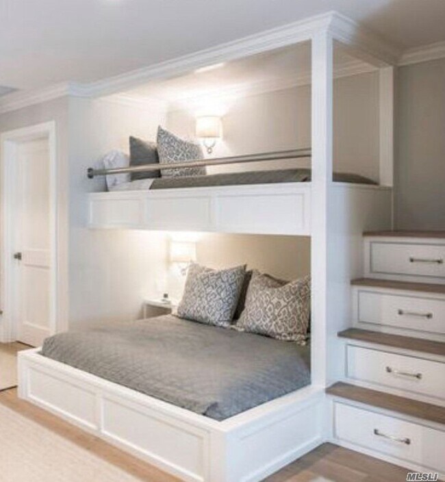 Building Photo - 281 Wilmot Rd