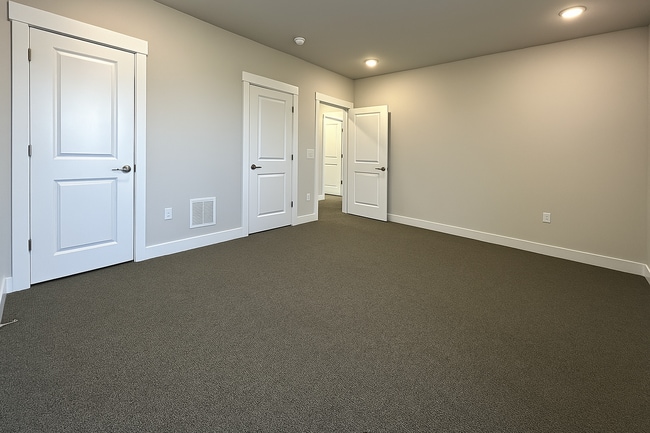 Building Photo - The Hills Townhomes 801-808