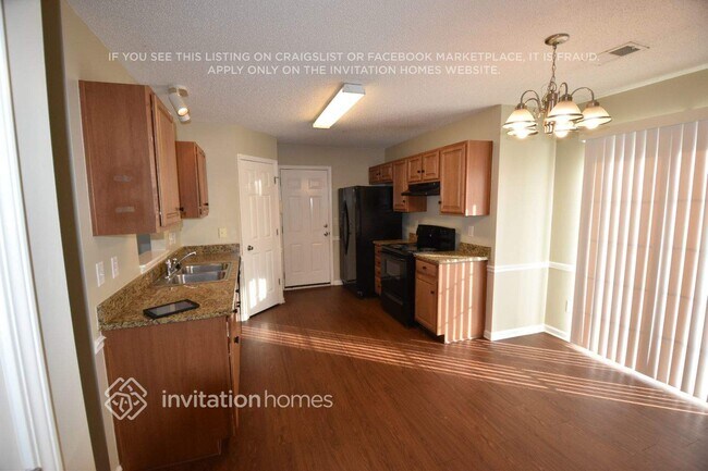 Foto del edificio - 402 Glencroft Dr