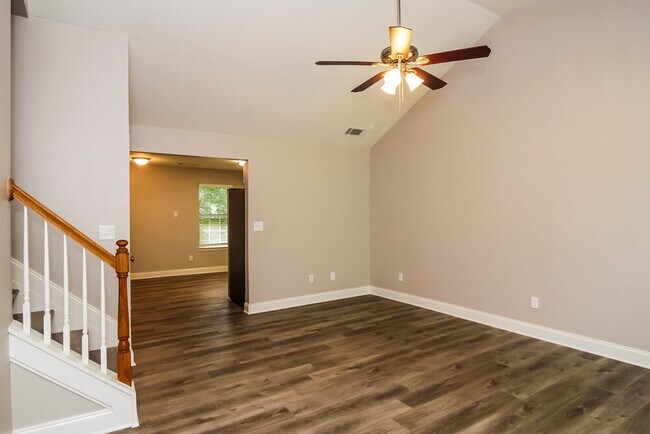 Foto del edificio - 2538 Rock Creek Ct